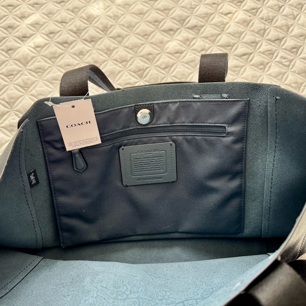 NWT Coach Derby Tote Bag Embossed Horse Carriage Silver/Midnight Navy Multi - Picture 8 of 13
